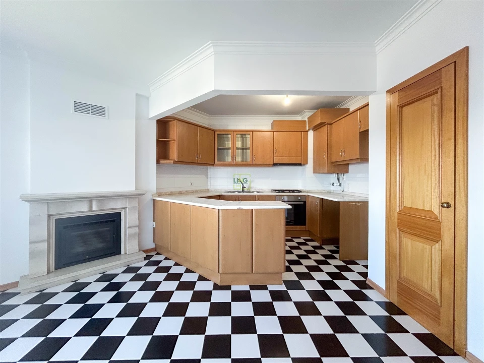 Apartamento T4 para Venda em Castelo Branco Foto 12