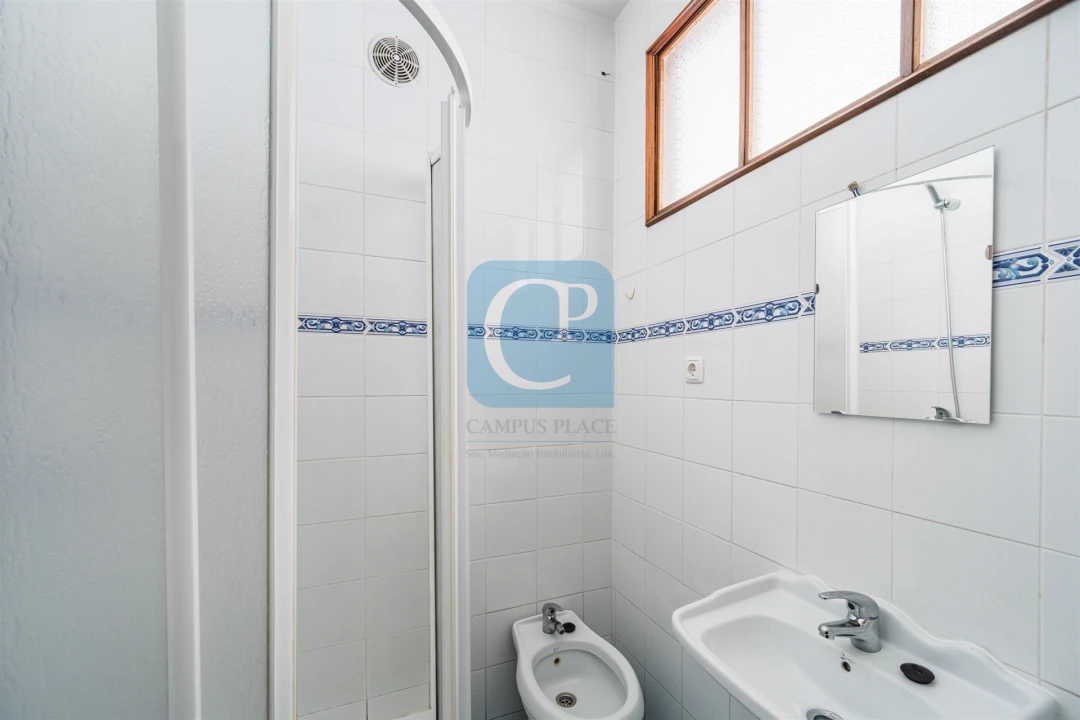 Apartamento T1 para Venda em Paranhos Foto 10