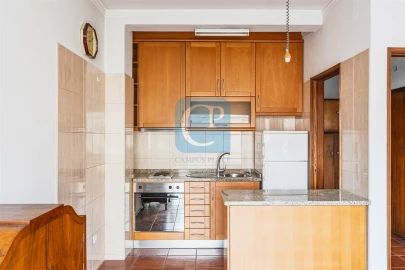 Apartamento T1 para Venda em Paranhos