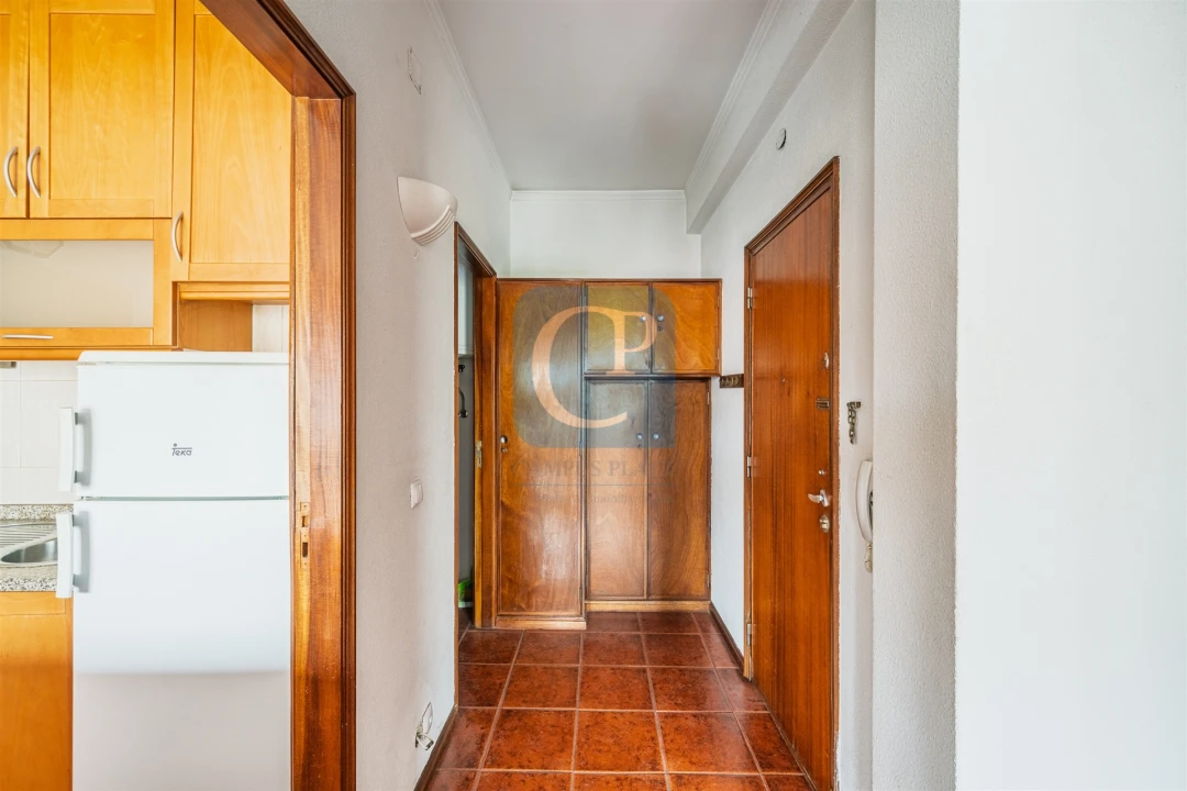 Apartamento T1 para Venda em Paranhos Foto 8