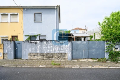 Moradia T3 para Venda em Campanhã