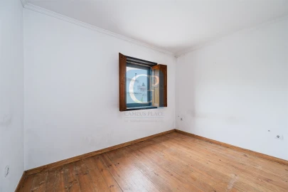 Moradia T3 para Venda em Campanhã