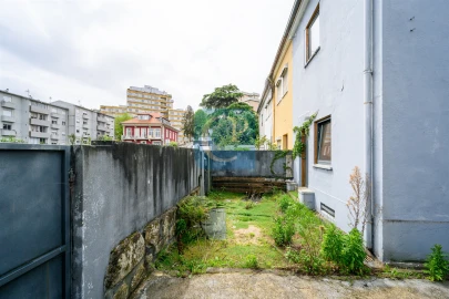 Moradia T3 para Venda em Campanhã