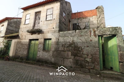 Moradia T3 para Venda em Canas de Senhorim