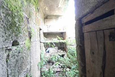 Moradia T3 para Venda em Canas de Senhorim