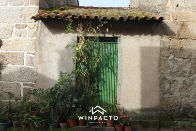 Moradia T3 para Venda em Canas de Senhorim