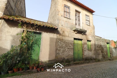 Moradia T3 para Venda em Canas de Senhorim