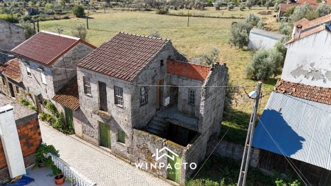 Moradia T3 para Venda em Canas de Senhorim