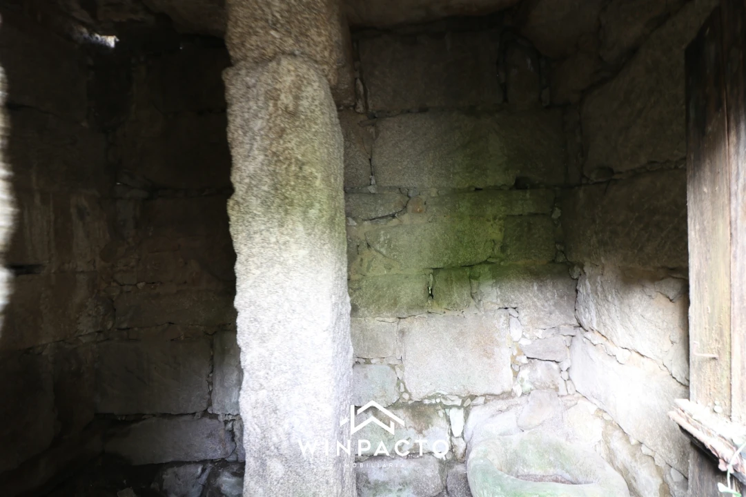 Moradia T3 para Venda em Canas de Senhorim Foto 10