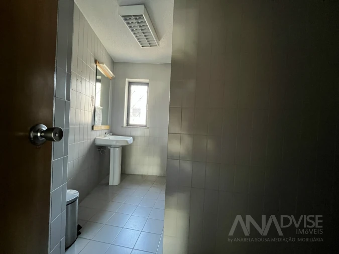 Escritório para Arrendamento em Viseu Foto 12