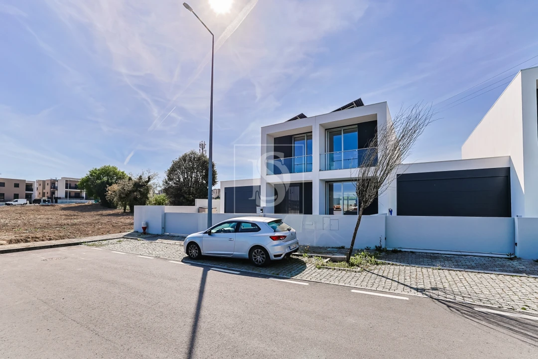 Moradia T4 para Venda em Barcelos, V.Boa, V.Frescainha Foto 12