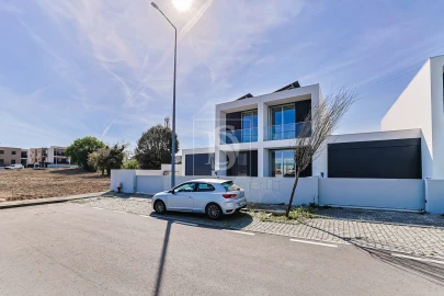 Moradia T4 para Venda em Barcelos, V.Boa, V.Frescainha