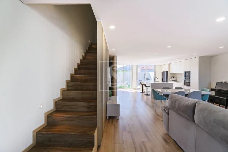 Moradia T4 para Venda em Barcelos, V.Boa, V.Frescainha Foto 17