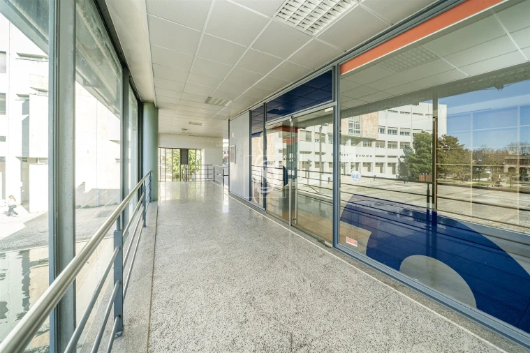 Loja para Arrendamento em São Vitor (Braga) Foto 8