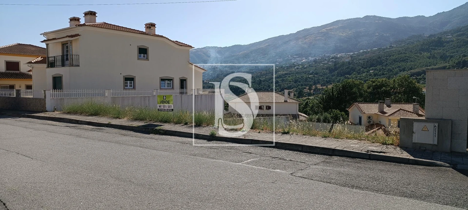 Terreno para Venda em Teixoso e Sarzedo Foto 6