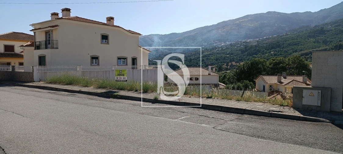 Terreno para Venda em Teixoso e Sarzedo Foto 6