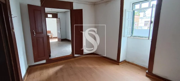 Moradia T4 para Venda em Peraboa