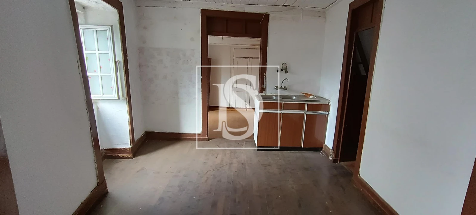 Moradia T4 para Venda em Peraboa Foto 5