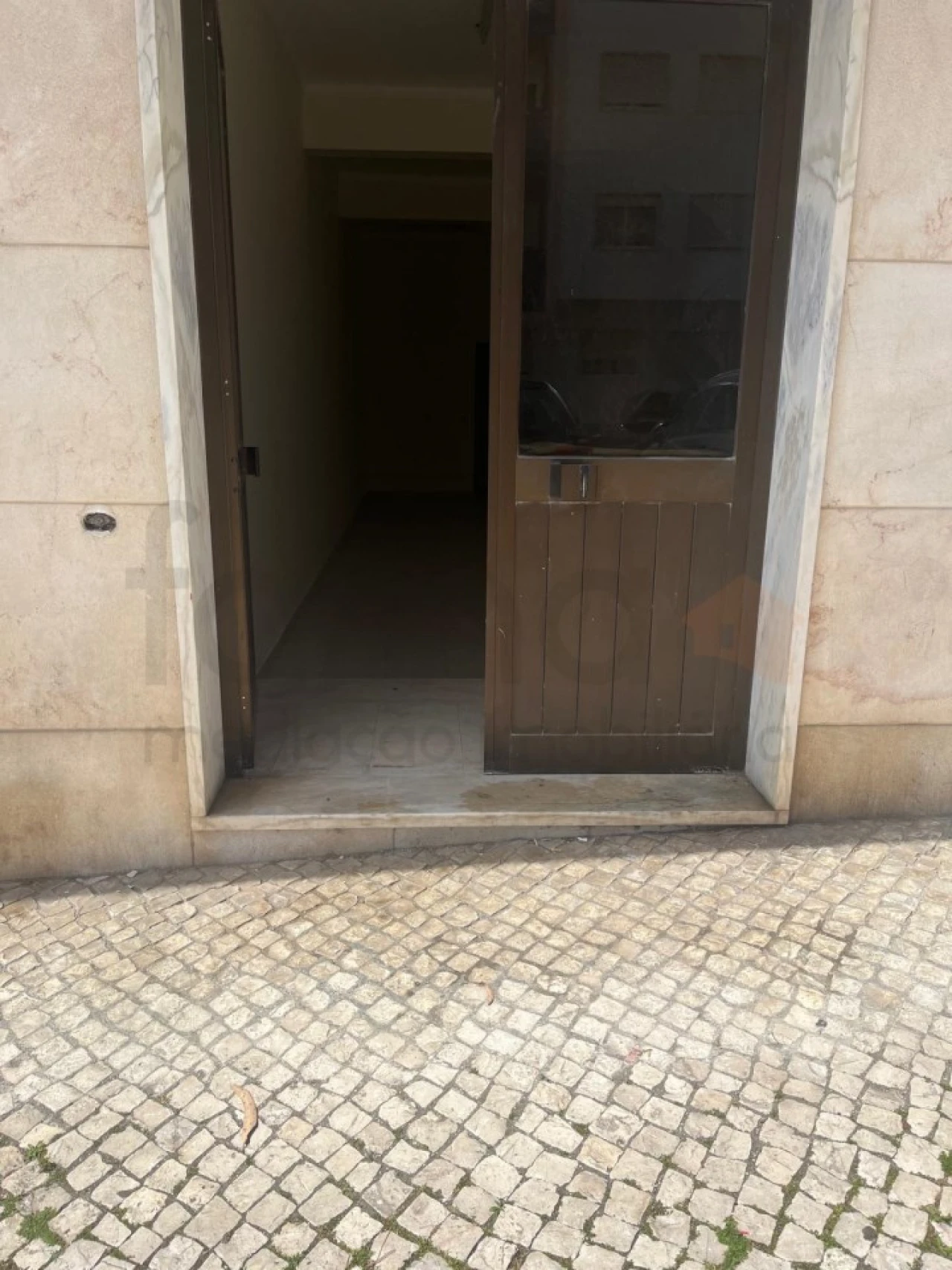 Loja para Venda em Cacém e São Marcos Foto 7