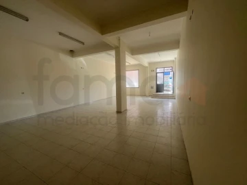 Loja para Venda em Cacém e São Marcos