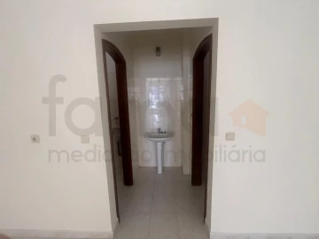 Loja para Venda em Cacém e São Marcos