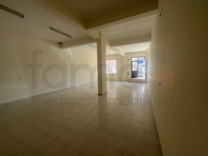 Loja para Venda em Cacém e São Marcos Foto 2