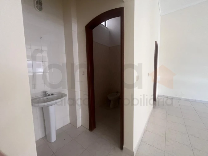 Loja para Venda em Cacém e São Marcos Foto 5