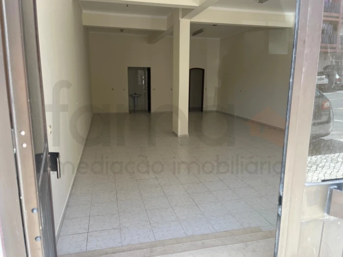 Loja para Venda em Cacém e São Marcos Foto 8