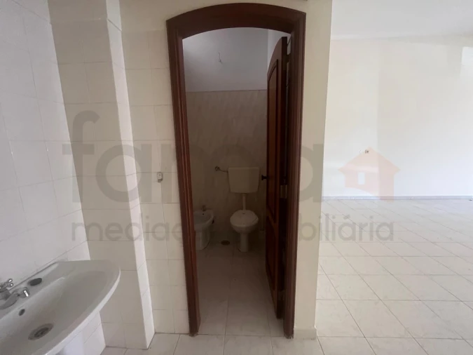 Loja para Venda em Cacém e São Marcos Foto 10