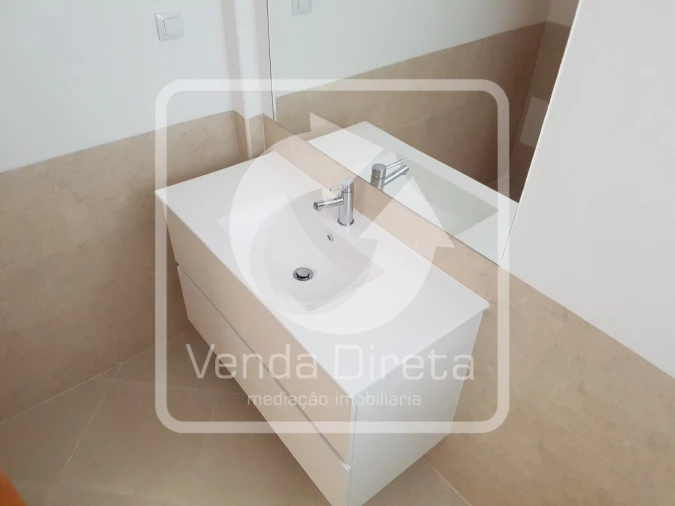 Apartamento T3 para Venda em Palhais e Coina Foto 6