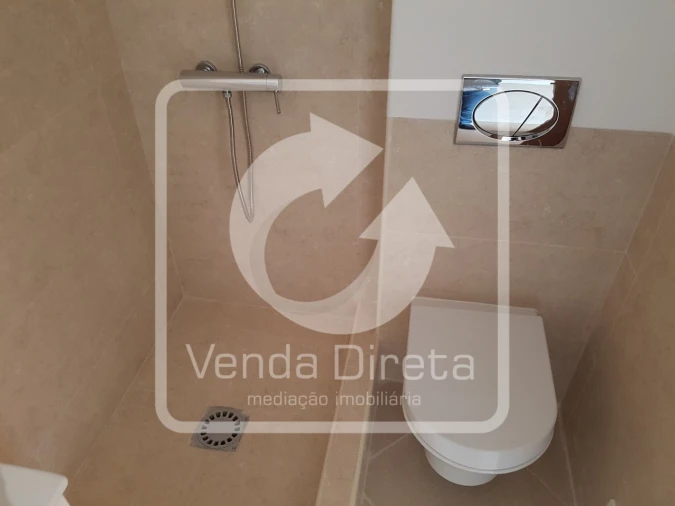 Apartamento T3 para Venda em Palhais e Coina Foto 15