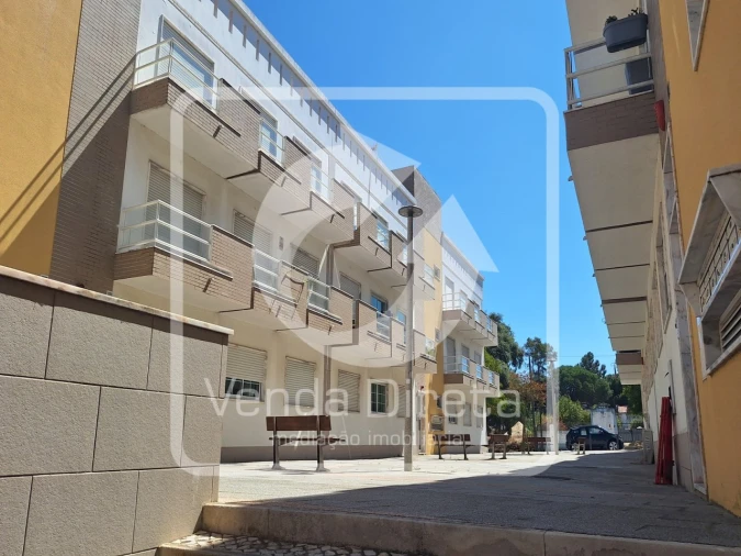 Apartamento T3 para Venda em Palhais e Coina Foto 23
