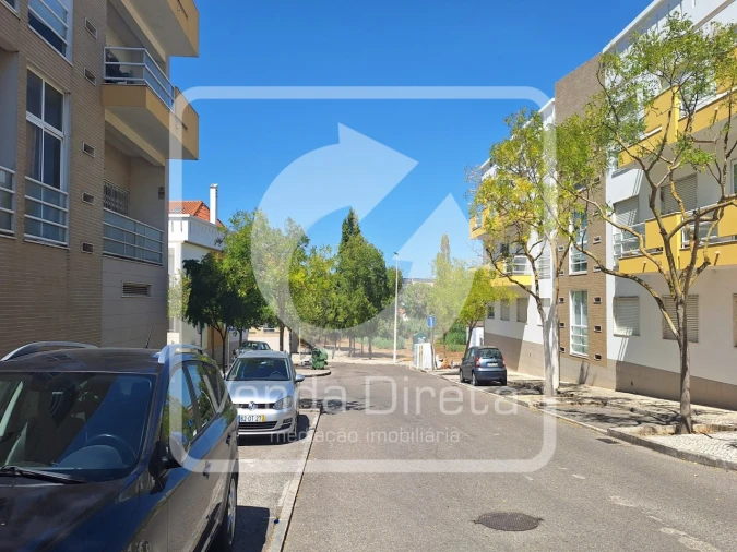 Apartamento T3 para Venda em Palhais e Coina Foto 27