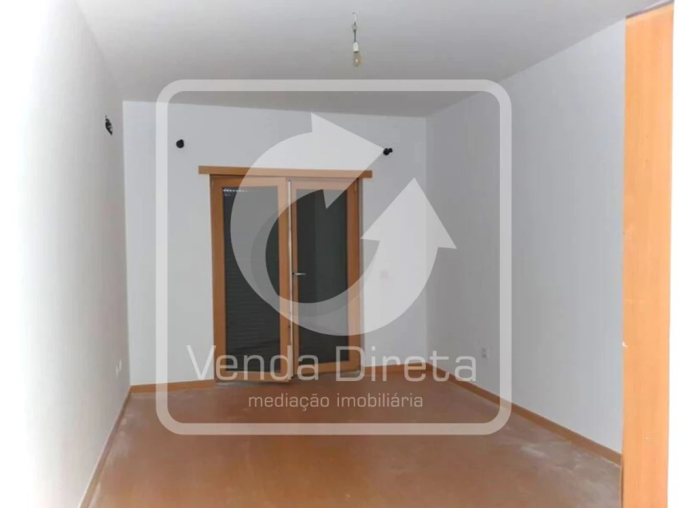 Apartamento T4 para Venda em Pinhal Novo Foto 8