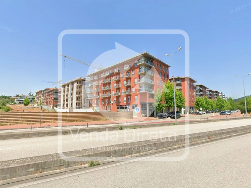 Apartamento T3 para Venda em Santo Antonio dos Olivais Foto 23