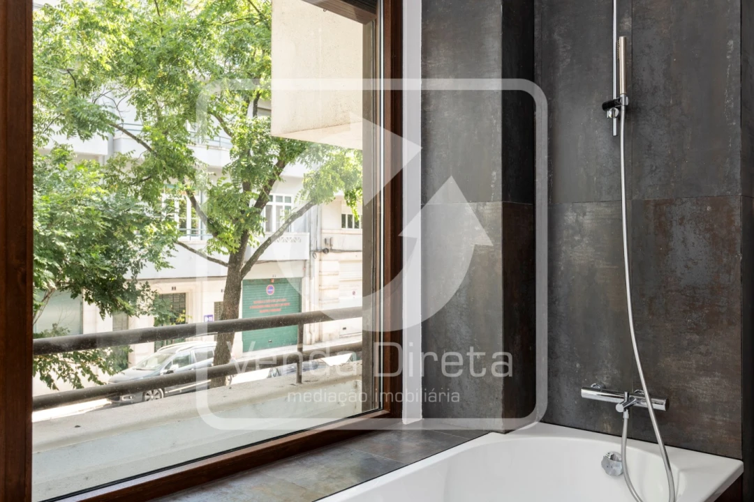 Apartamento T4 para Venda em Avenidas Novas Foto 14