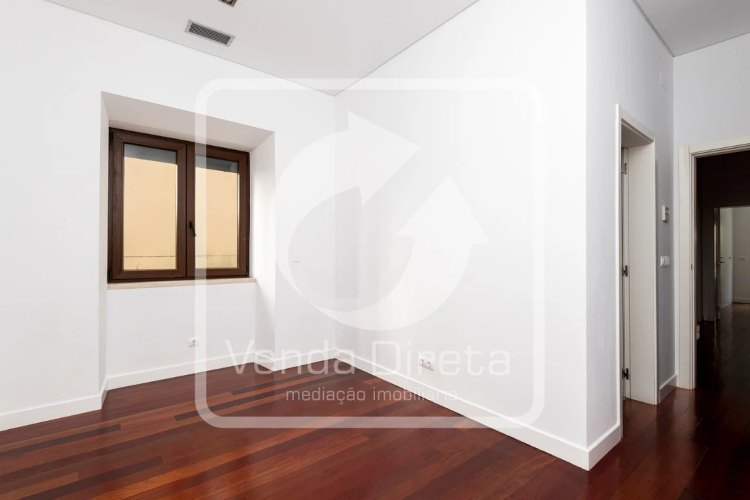 Apartamento T4 para Venda em Avenidas Novas Foto 17