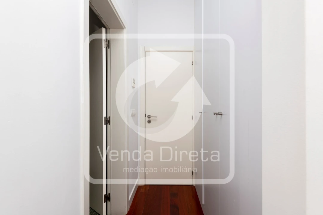 Apartamento T4 para Venda em Avenidas Novas Foto 19