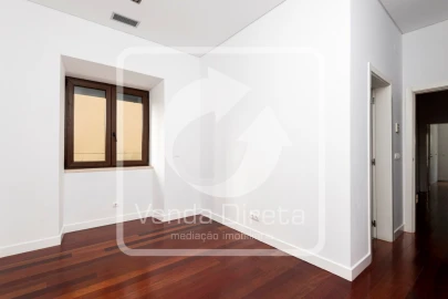 Apartamento T4 para Venda em Avenidas Novas