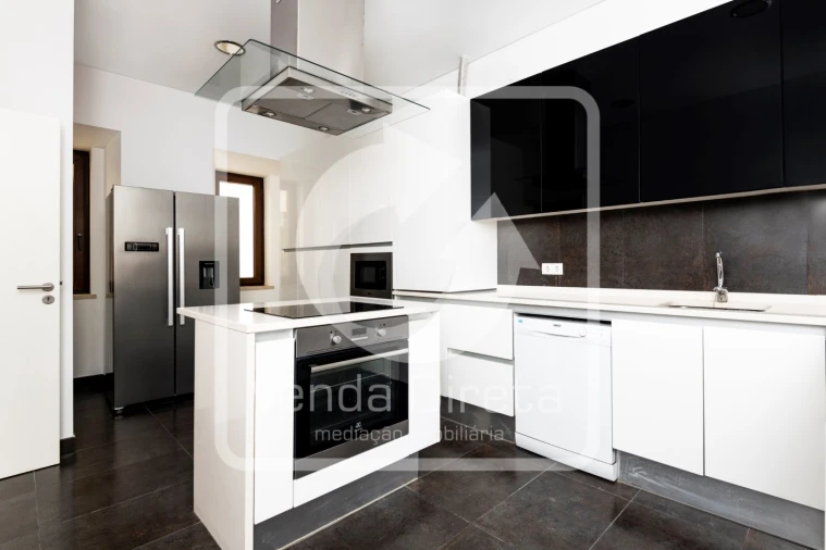 Apartamento T4 para Venda em Avenidas Novas Foto 6