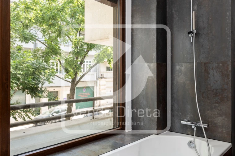 Apartamento T4 para Venda em Avenidas Novas Foto 14