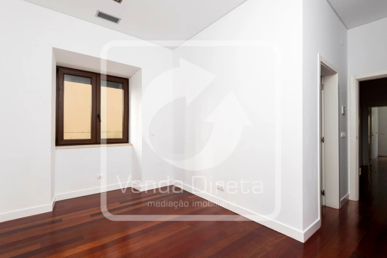 Apartamento T4 para Venda em Avenidas Novas Foto 17