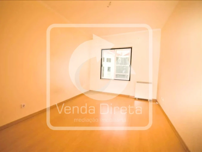 Apartamento T4 para Venda em Alcochete Foto 16