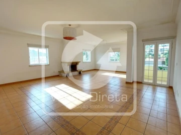 Apartamento T3 para Venda em Santa Maria e São Miguel, São Martinho, São Pedro Penaferrim