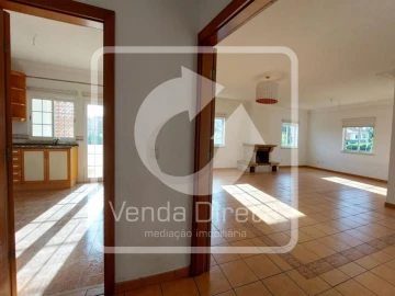 Apartamento T3 para Venda em Santa Maria e São Miguel, São Martinho, São Pedro Penaferrim