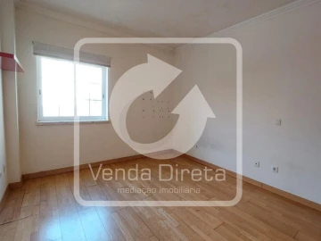 Apartamento T3 para Venda em Santa Maria e São Miguel, São Martinho, São Pedro Penaferrim