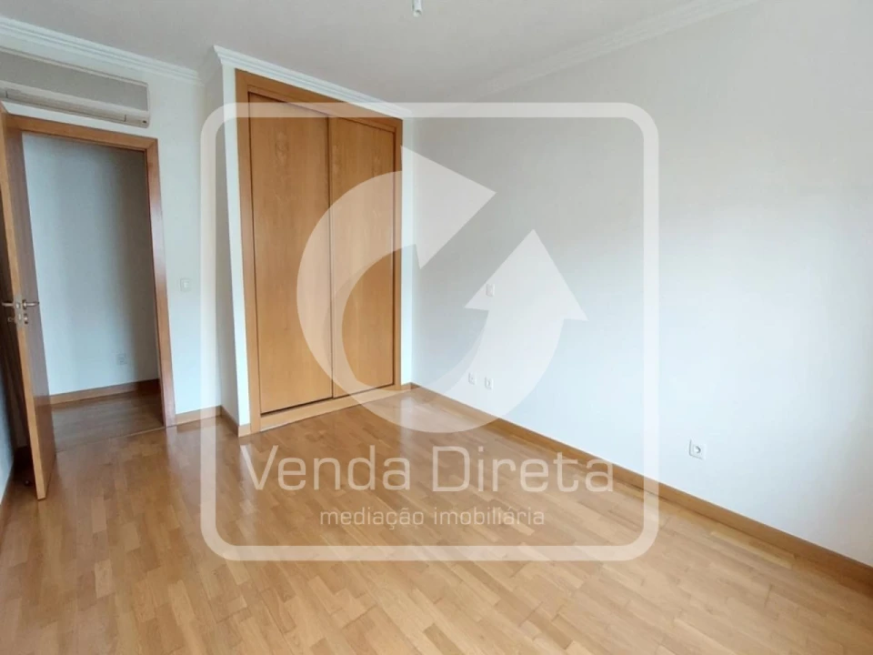 Apartamento T4 para Venda em Santa Maria e São Miguel, São Martinho, São Pedro Penaferrim Foto 17