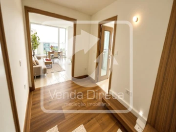 Apartamento T4 para Venda em Santa Maria e São Miguel, São Martinho, São Pedro Penaferrim