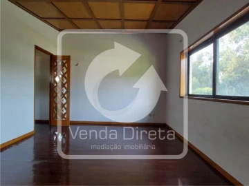 Moradia T5 para Venda em Ruivães e Novais