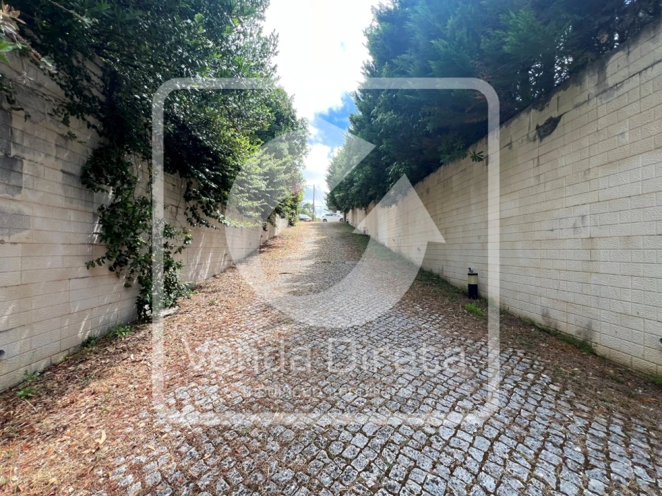 Moradia T6 para Venda em Queluz e Belas Foto 10